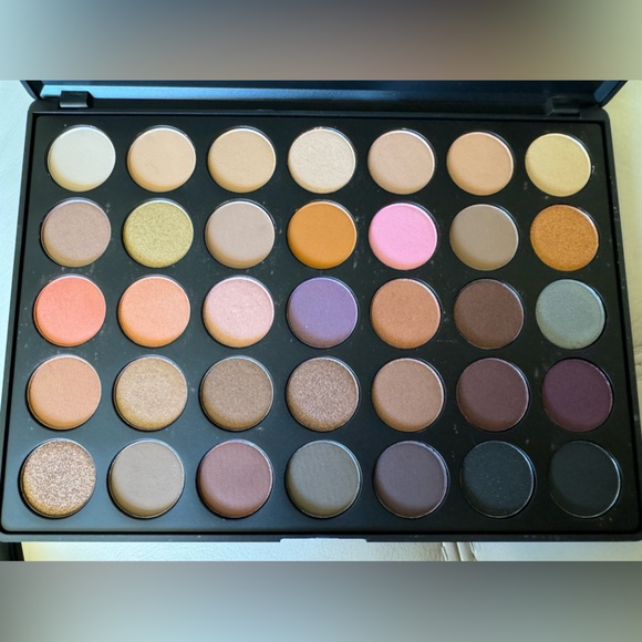 NWT Morphe 35W 30 colors original authentic eyeshadow palette - Picture 2 of 3
